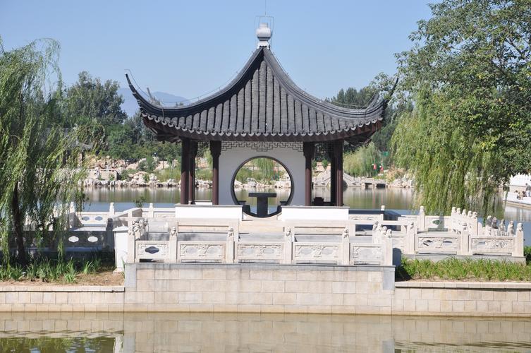 中式亭子-北京景通园林古建工程与园林绿化工程